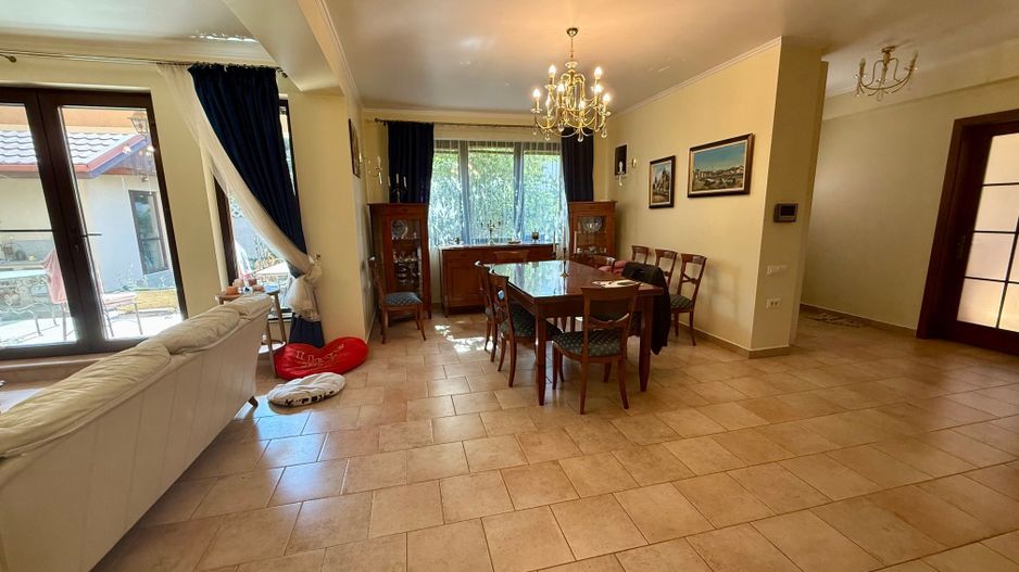 Vila 6 Camere de Vanzare I Mogosoaia - Poză 5