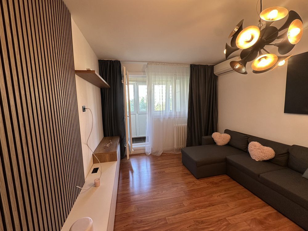 Închiriere Apartament cu 2 camere, decomandat, metrou Dristor in fata blocului - Poză 3