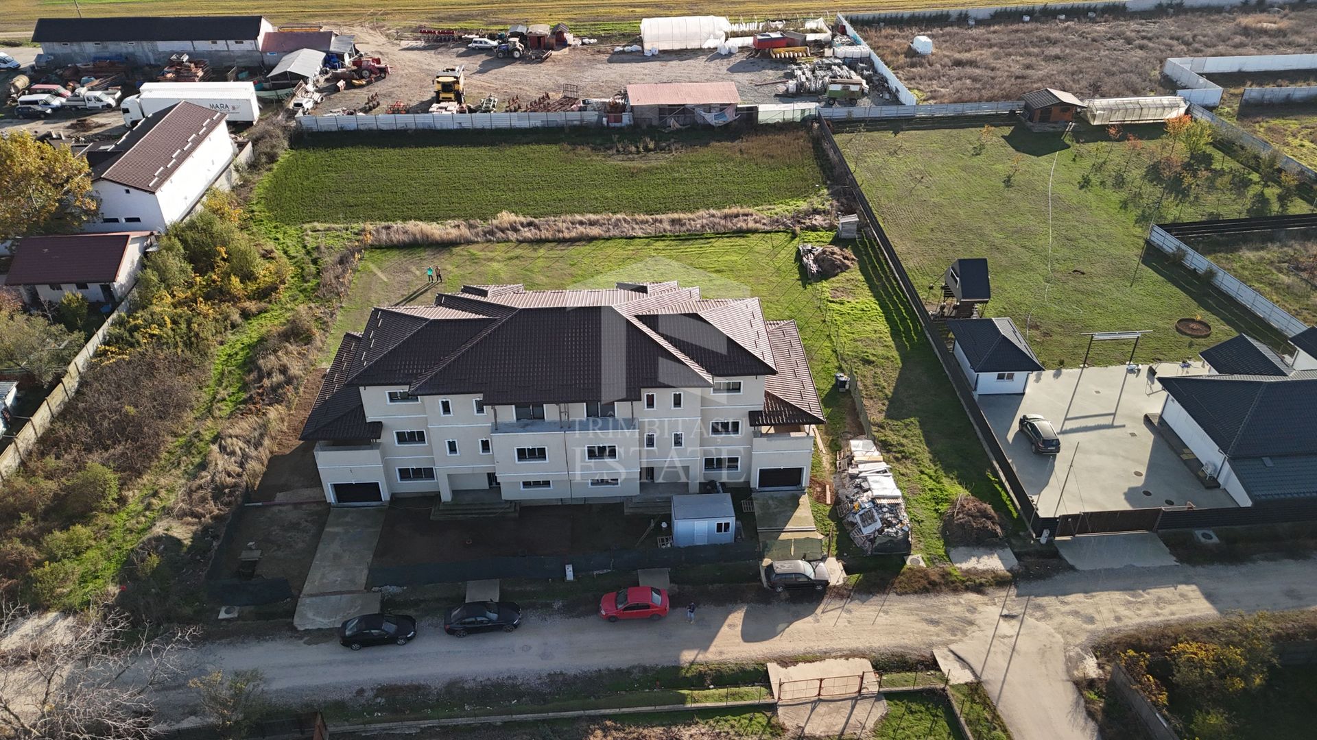 Case cu suflet – 455 mp utili + teren 1.000 mp Bălăceanca - Poză 9