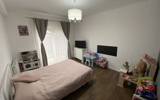 Apartament cu 3 camere, curte privată și parcare inclusă! - Poză 6