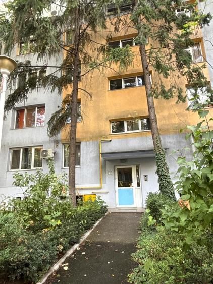 Apartament 3 camere decomandat + boxă – Drumul Taberei – necesită renovare - Poză 10