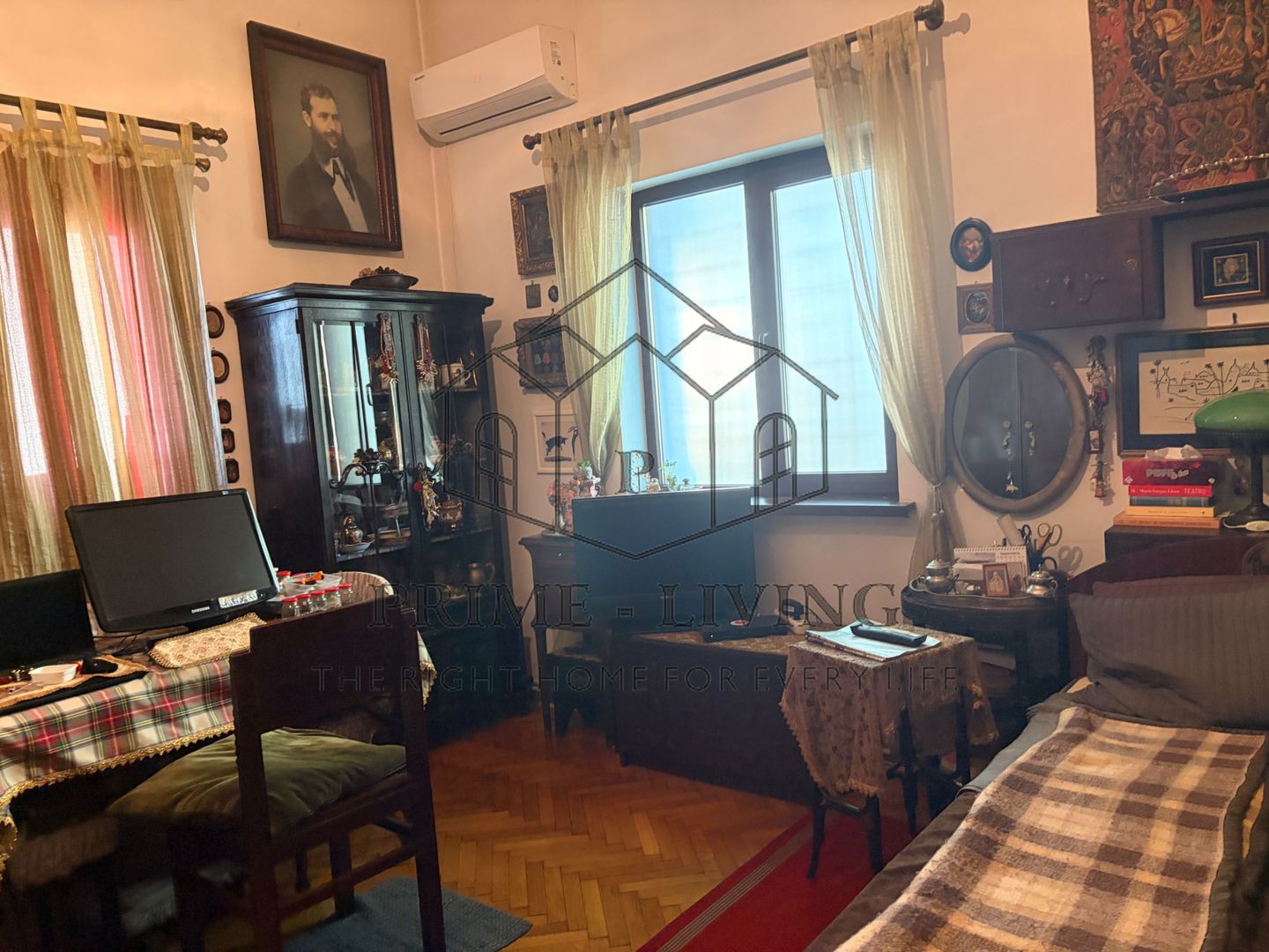 APARTAMENT PARTER + DEMISOL LA VÂNZARE ÎN ZONA VICTORIEI - Poză 5