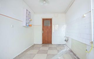 Apartament 3 camere Mircea cel Bătrân confort 1 sporit - Poză 6