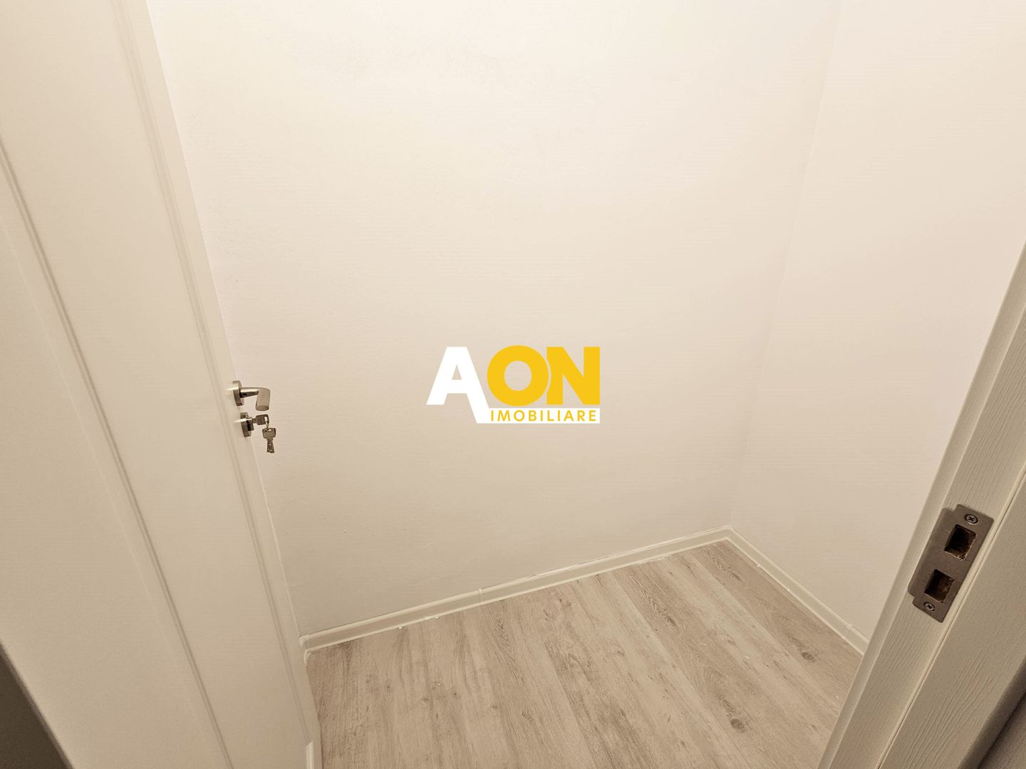 Apartament 3 camere, 2 bai, 2 balcoane, bloc nou, zona Ampoi 3 - Poză 11