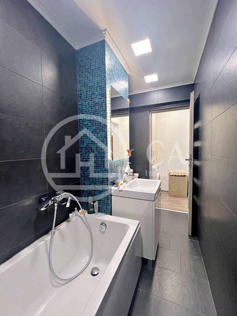 Apartament de vânzare cu 3 camere in zona Rogerius, Oradea - Poză 7