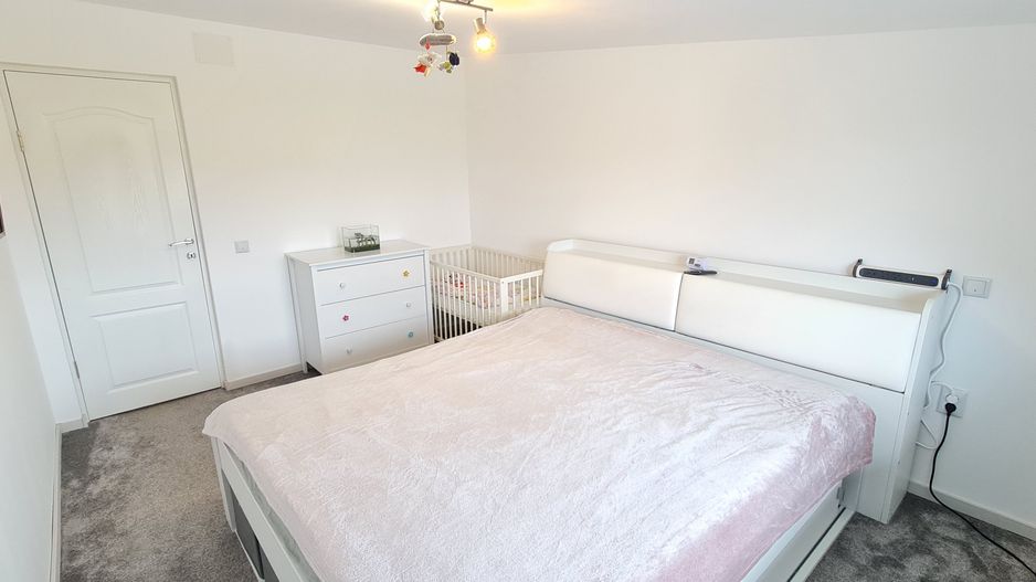 Casa 4 camere finalizata mobilata utilata cartier Izvor Tarlungeni - Poză 14