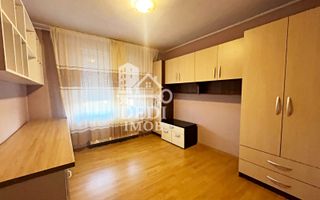 Apartament 3 camere de vanzare in zona Rogerius, Oradea - Poză 5