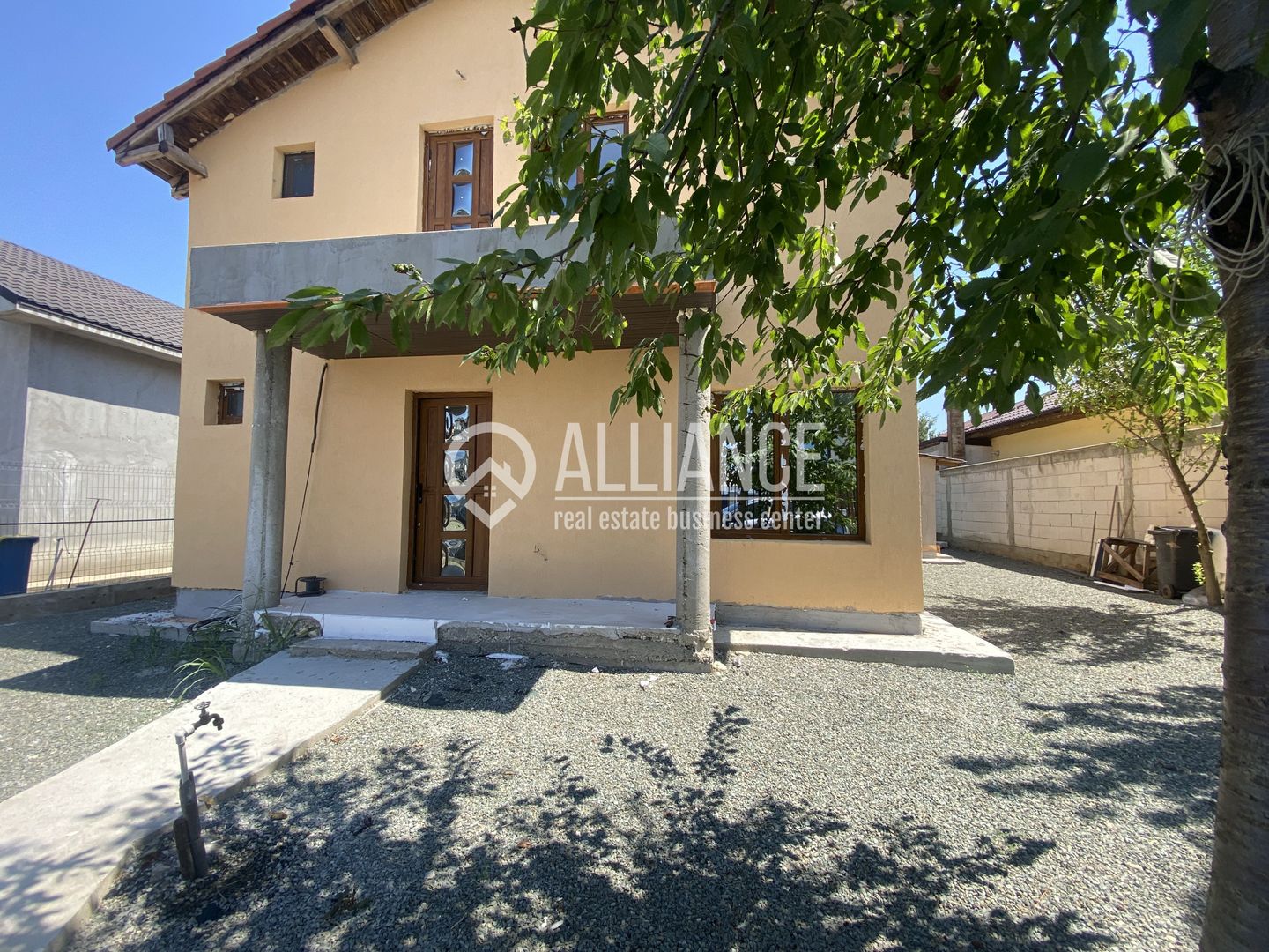 VALU LUI TRAIAN(COD 07) -Casa P+M 5 camere cu teren de 300 mp - Poză 16