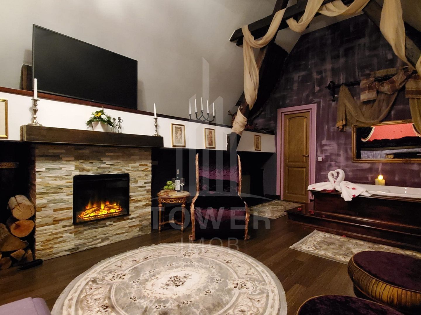 Pensiune de vânzare-9 camere cu baie, restaurant, curte-Apoldu de Sus - Poză 3