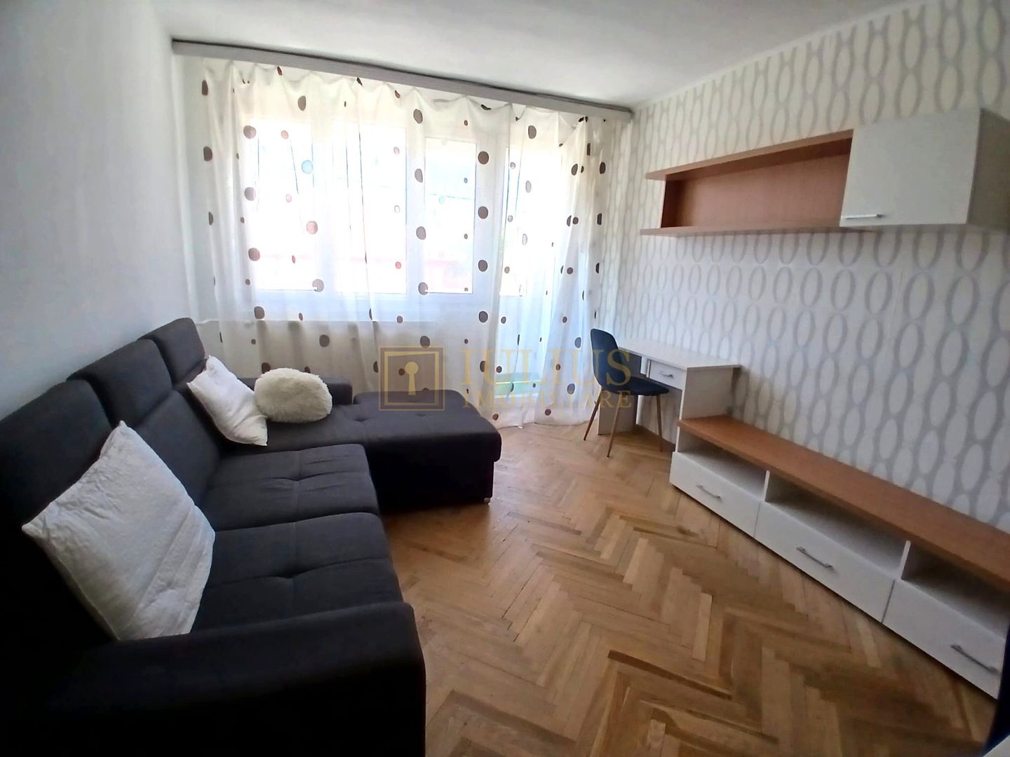 Apartament cu 3 camere in Complexul Studentesc - Poză 2