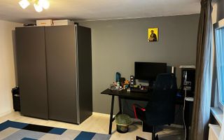 Casa frumoasa de vanzare la curte comuna, zona Centrala! - Poză 7