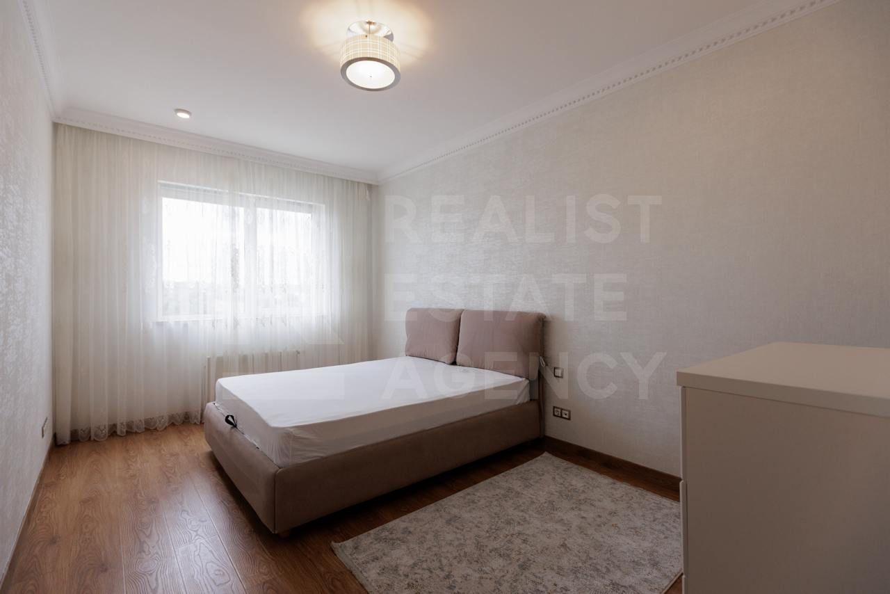Chirie, apartament, 4 camere, str. Bucureşti, Centru - Poză 4