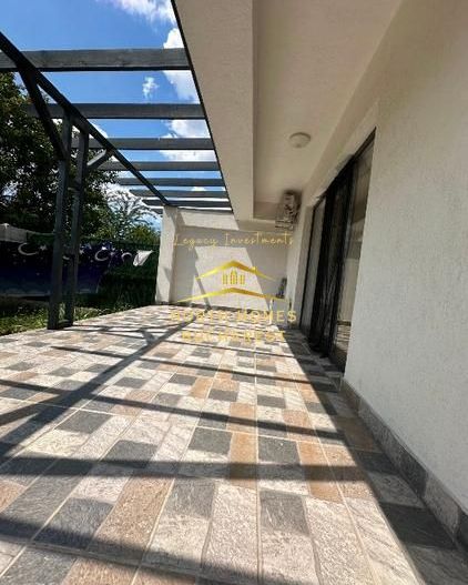 2 vile in Duplex - 10 camere Otopeni central business opportunity - Poză 3