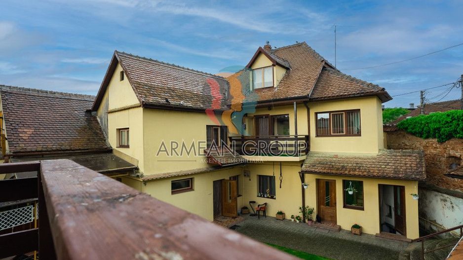 Casă în Centrul vechi Mediaș - Poză 18