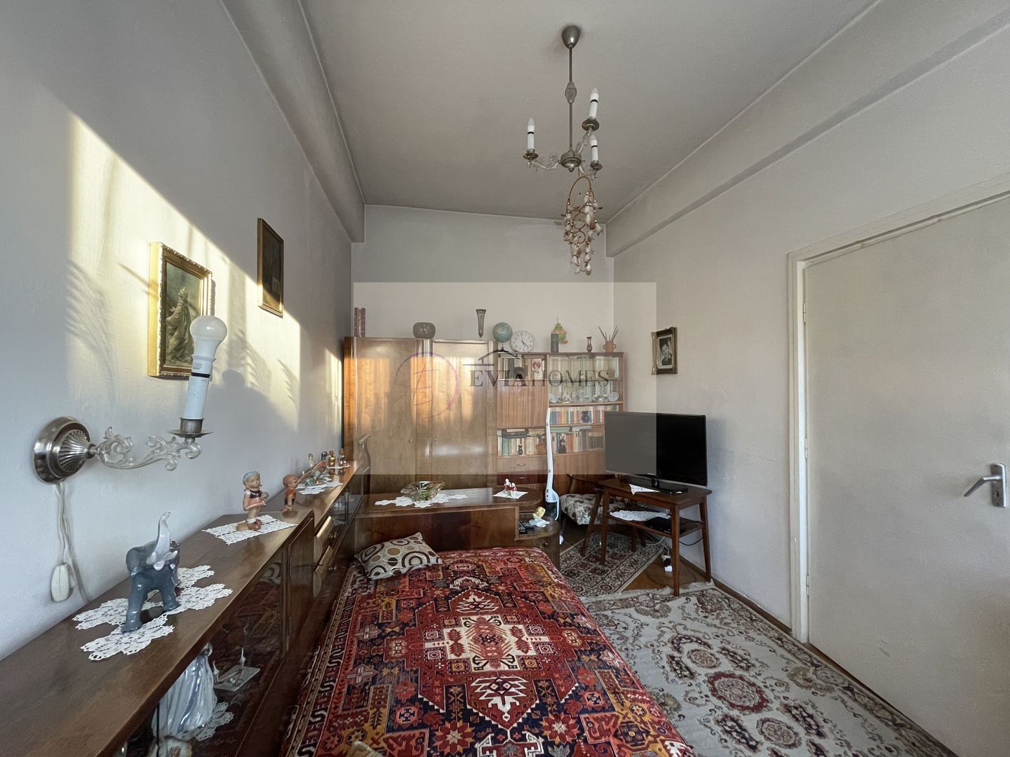 3 camere/ zona Facultatii de Litere / Parcare in curte - Poză 3