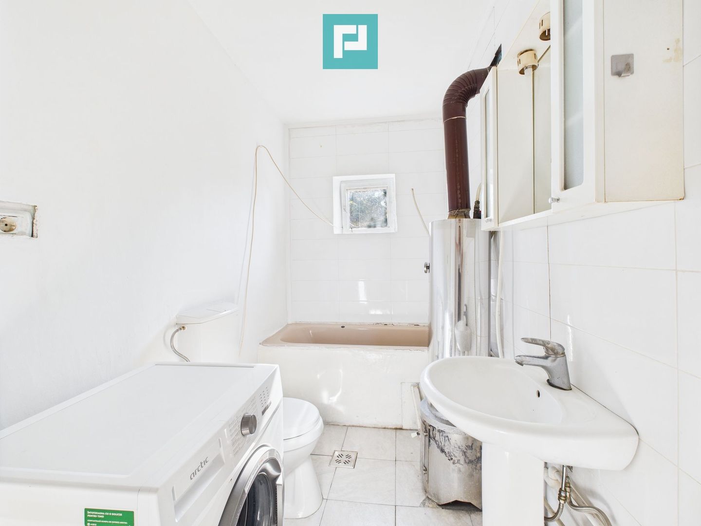 Casă cu 4 camere în Sânpetru German, Secusigiu - Poză 9