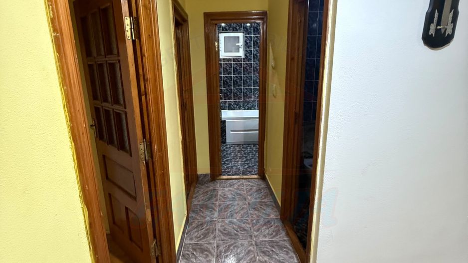 APARTAMENT 3 CAMERE, I.C. FRIMU, 450 €/LUNĂ - Poză 12