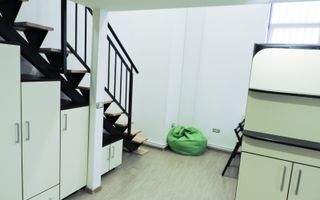 APARTAMENT CU 1 CAMERA+DORMITOR LA ETAJ - Poză 3