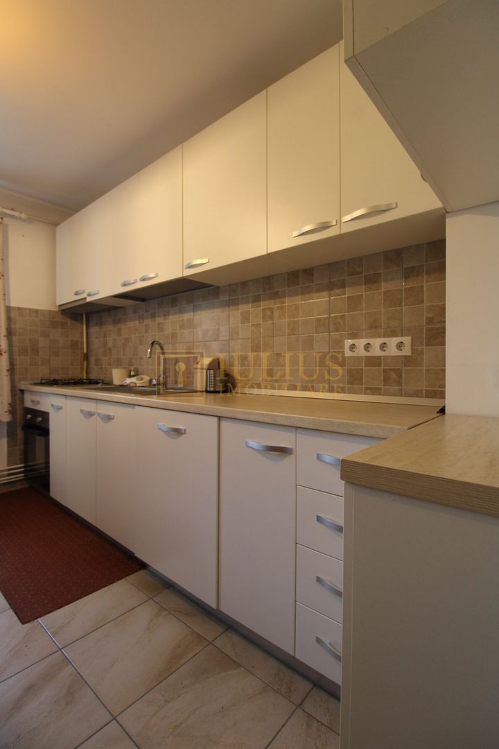 Zona Aradului, 3 camere + 2 bai, centrala proprie. - Poză 2