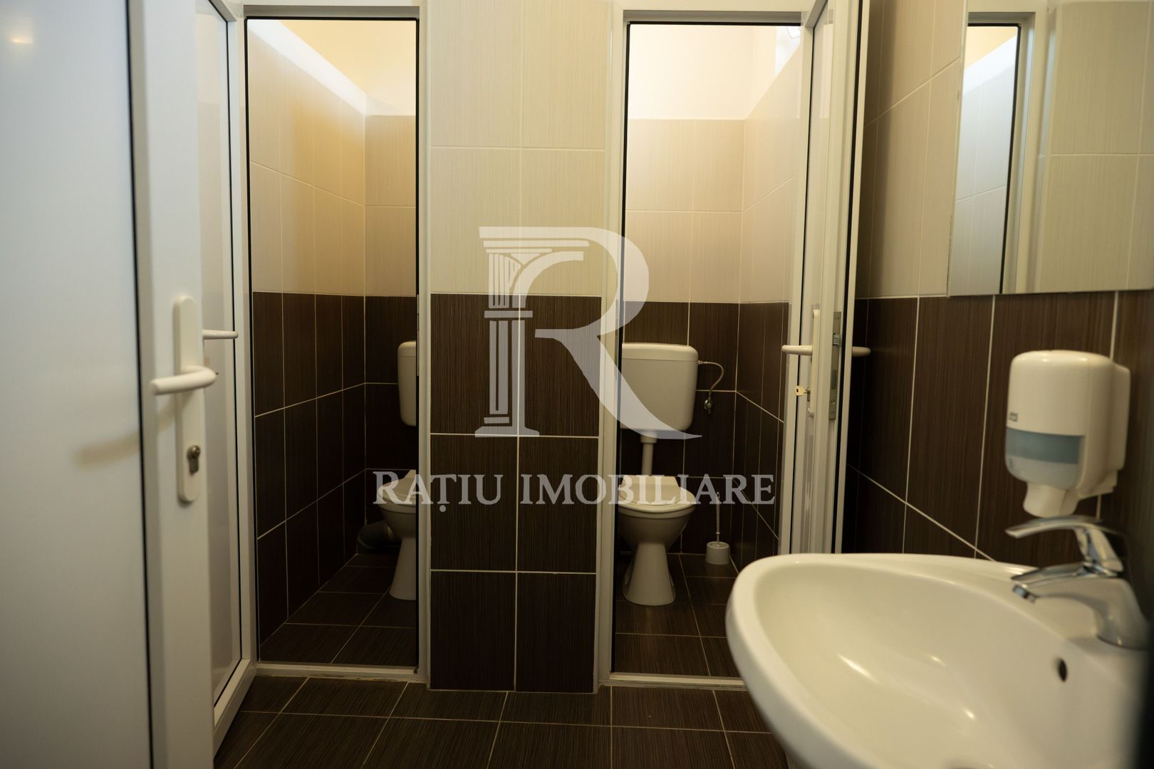 Pensiune 3 stele de vânzare | 18 camere | Băile Felix - Poză 41