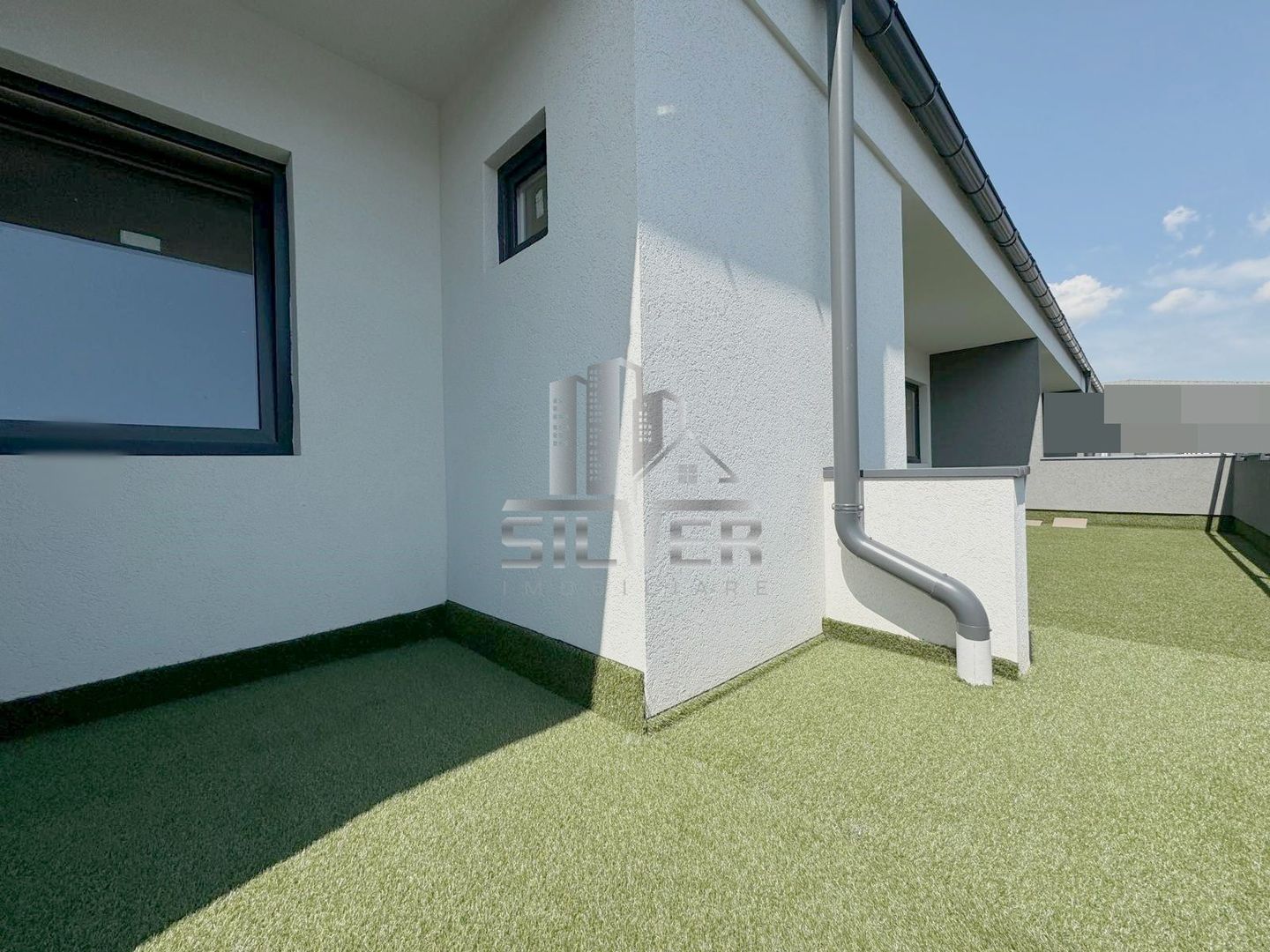 Apartament cu 3 camere/terasa 24 mp/boxa/finisaje incluse/PRET REDUS! - Poză 3