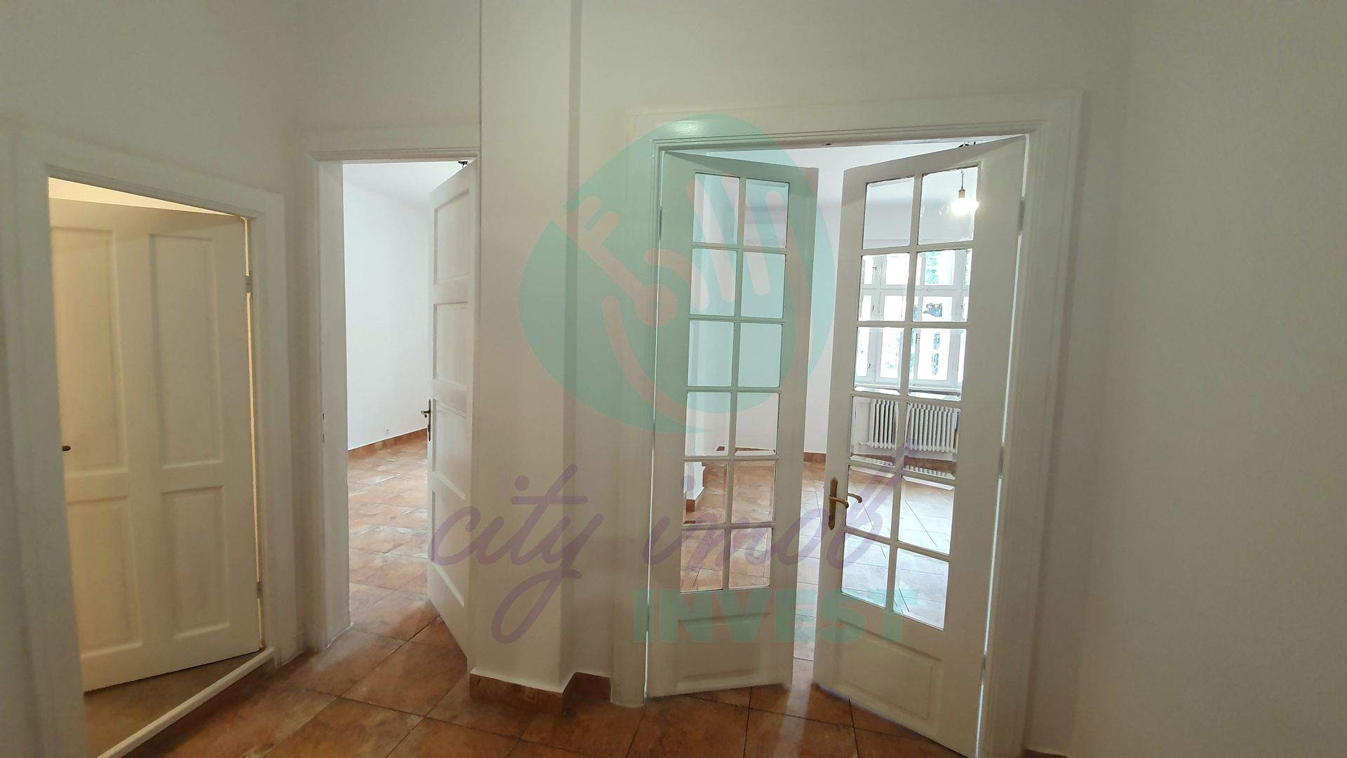 Apartament 4 camere potrivit pentru investitie, Piata Romana - Poză 8