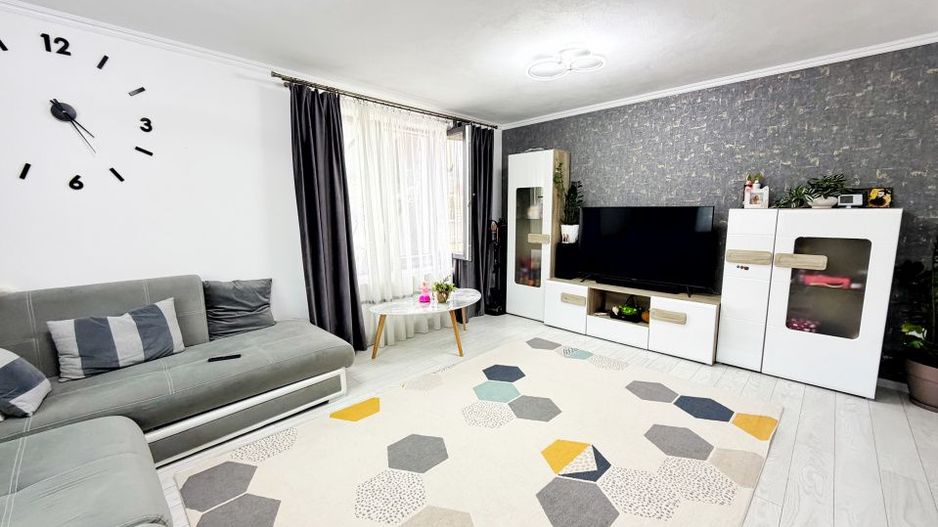 Casa 4 camere Stefanesti + teren 485 mp - Poză 7