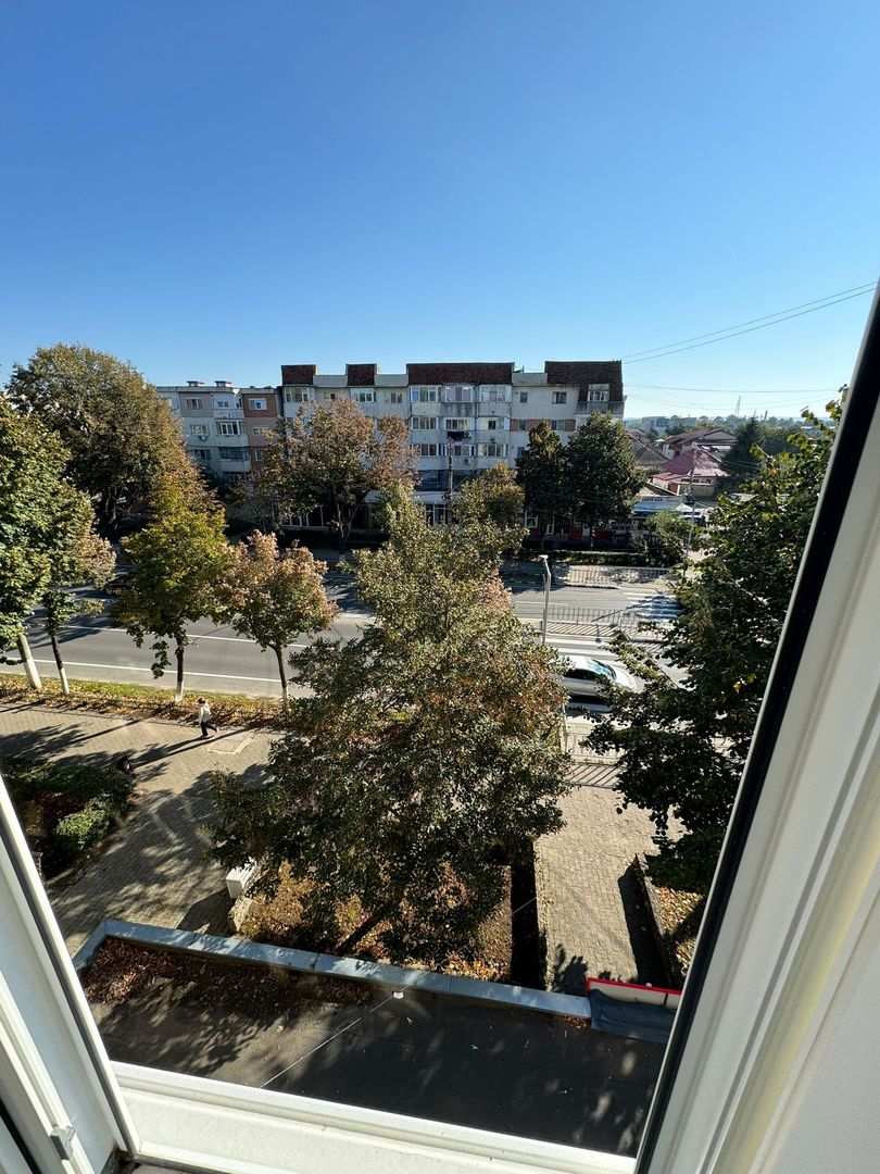 De vanzare apartament 3 camere - Poză 16