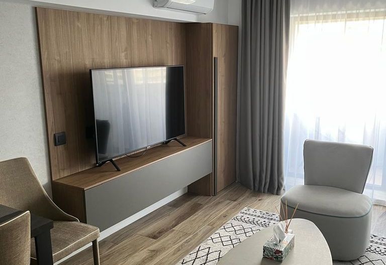 Închiriez apartament 3 camere, mobilat - utilat, openspace, Unirii - Poză 1
