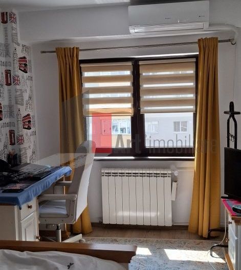 APARTAMENT  3 CAMERE  TEI - Poză 3