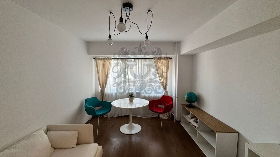 2 camere Piata Victoriei | Titulescu | proaspat renovat si mobilat - Poză 2