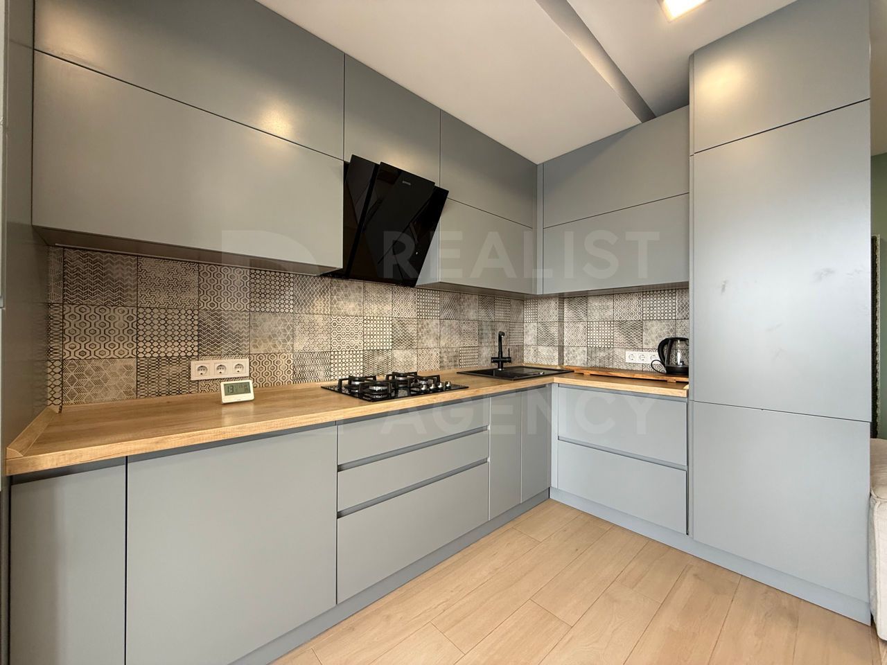Chirie, apartament, 2 camere, str. Sprîncenoaia, Centru - Poză 1