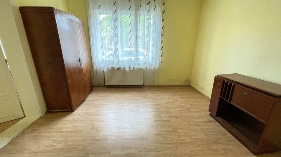 CASA CU TEREN MARE IN ZONA MEHALA - Poză 5