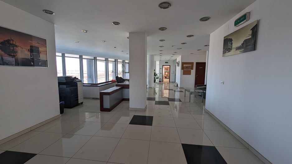 Hala cu teren generos langa acces A1 - Poză 7