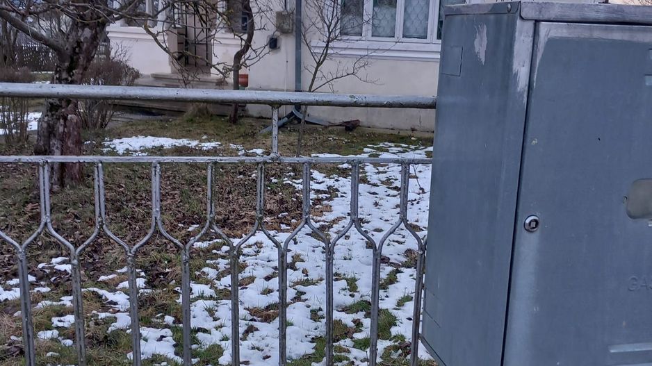 Casă de vânzare în centrul comunei Stâlpeni- Jud.Arges - Poză 5