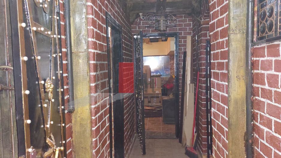 Spatiul "SOTTERANI" , demisol in vila, intrare separata, 90 mp - Poză 4