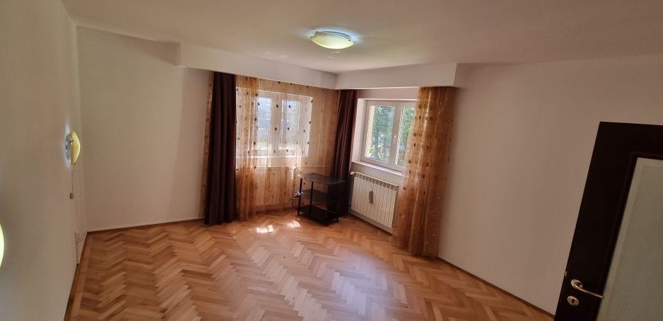 Vila spatioasa de inchiriat | Voluntari | garaj - Poză 7