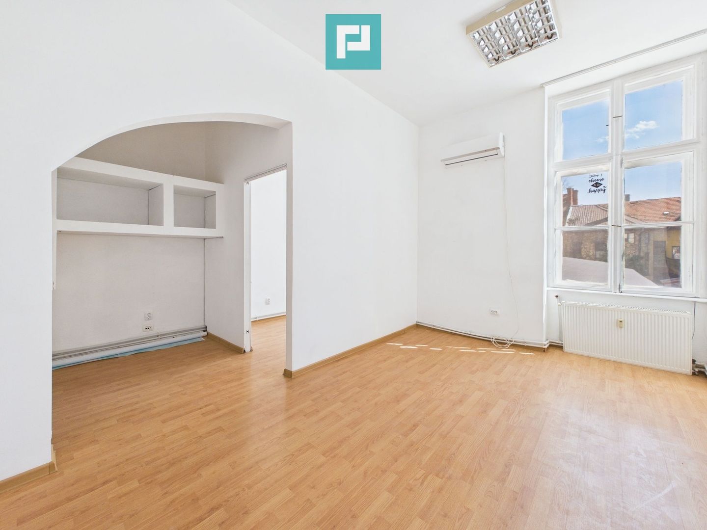 Apartament luminos cu 3 camere ultracentral - Arad - Poză 8