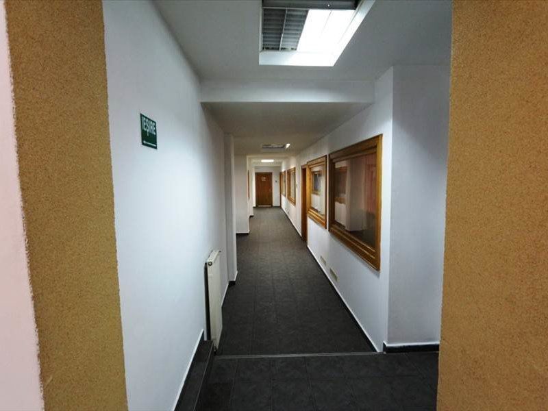 Spații birouri 20-50 mp de închiriat în zona Semicentral - Poză 7