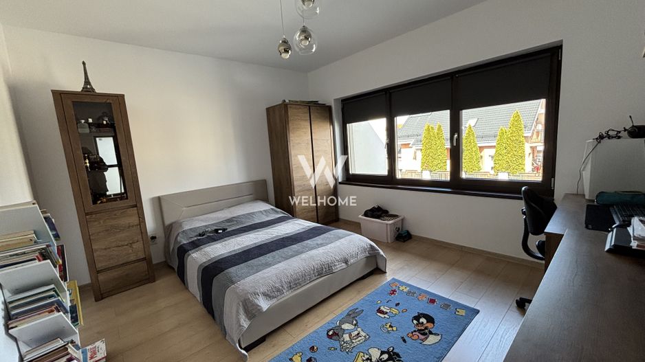 Casa generoasa LA CHEIE, curte 200 mp in Selimbar - Poză 13