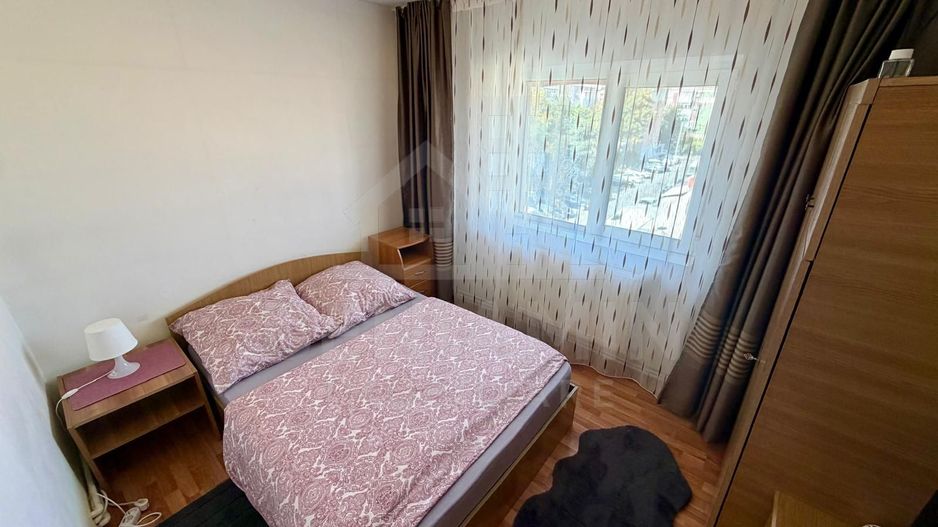 Apartament doua camere - centrala termica - Kaufland Craiovita etaj 3 - Poză 3