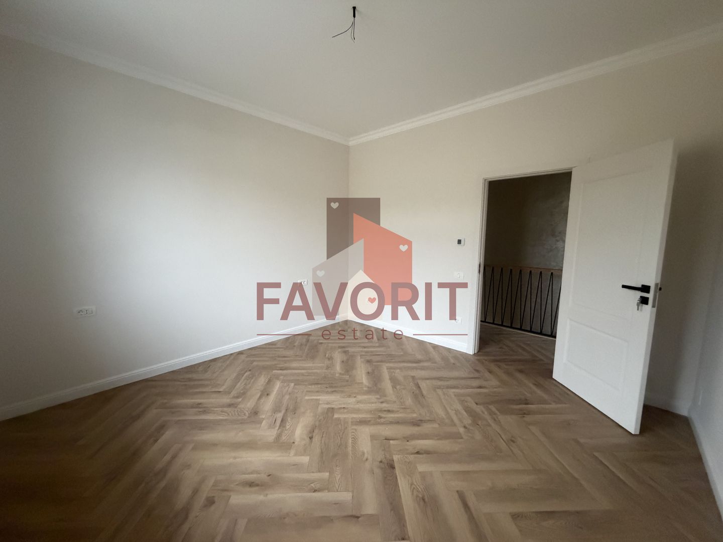 Disponibila imediat. Zona centrala. Toate utilitatile si asfalt - Poză 6