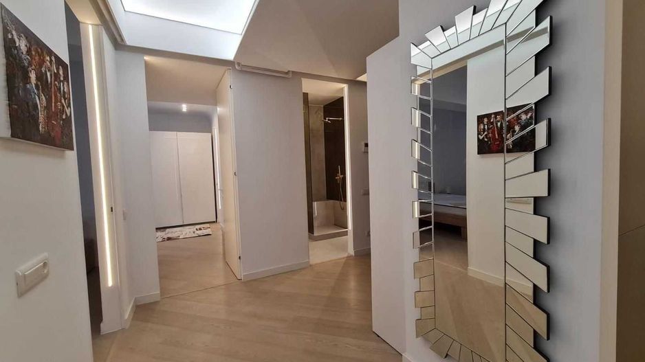 De inchiriat - Ap. 3 camere in Cortina North - Poză 3