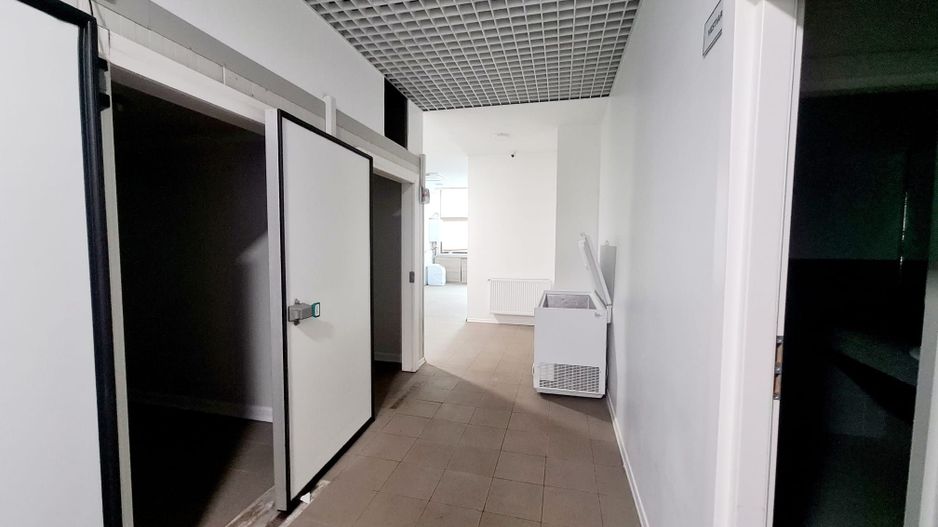 Spatiu comercial de vanzare sau inchiriere - Poză 7