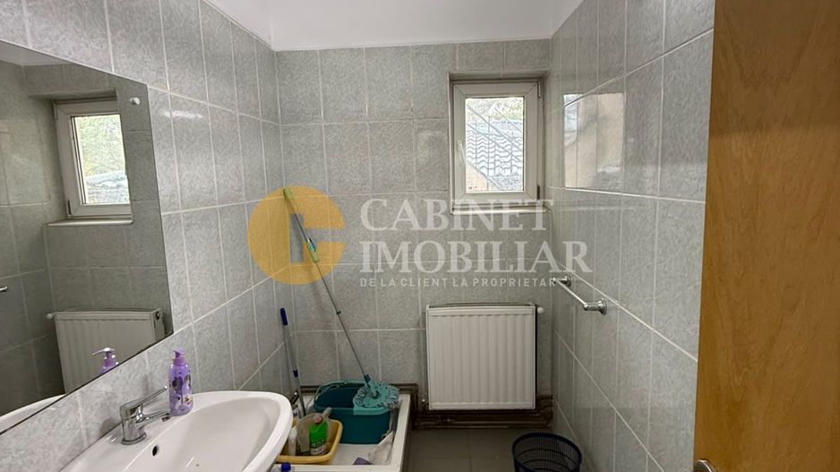 4 CAMERE DECOMANDAT--ETAJ 1--BLOC TIP VILA--PIATA UNIRII - Poză 9