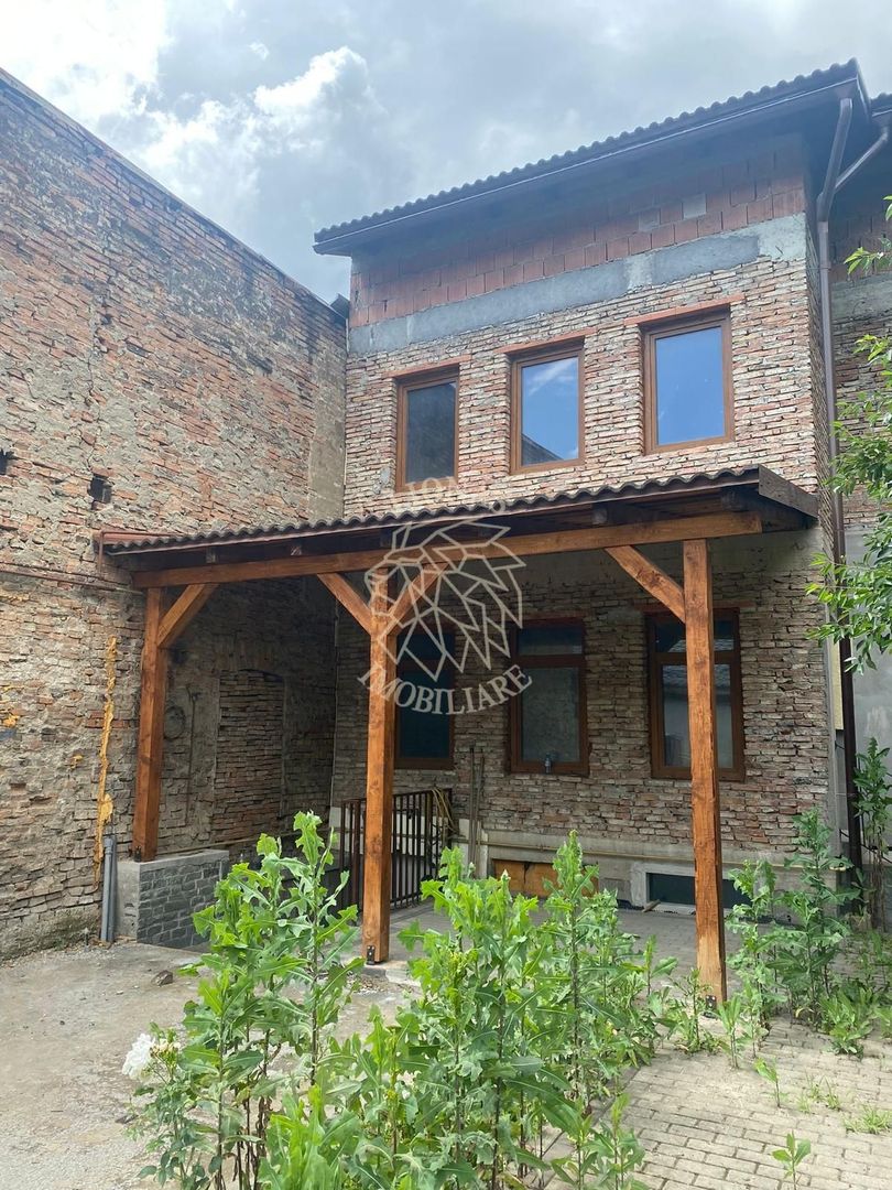 Cladire de business, Pensiune, Hotel-Ultracentral Oportunitate! - Poză 1