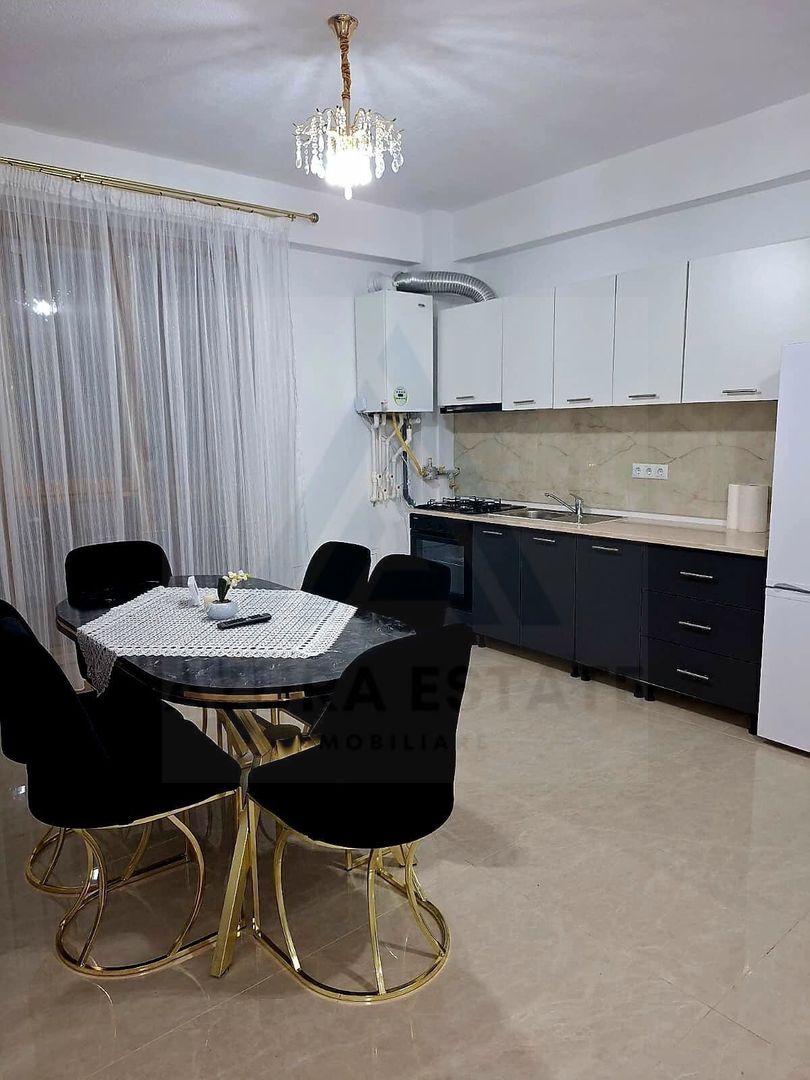 Apartament 3 camere prima închiriere Etaj 1/3 si parcare zona Șelimbăr - Poză 3