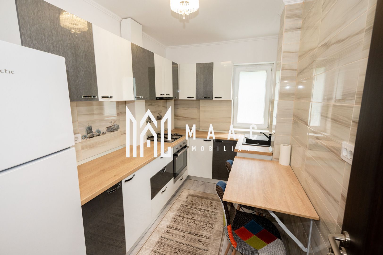 Apartament de vânzare Vâlcea, 2 camere | Central | etaj 2 - Poză 2