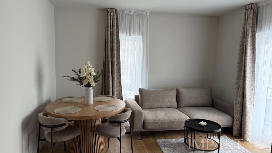 Apartament ultramodern cu 2 camere, parcare si terasa in Europa - Poză 1