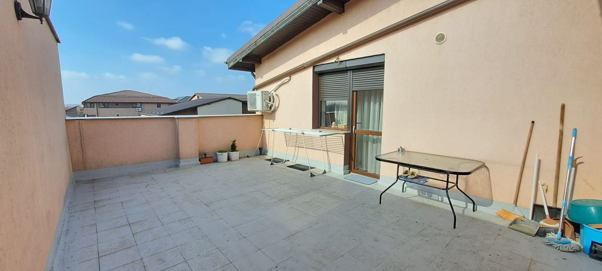 Drumul Taberei, zona de case /vile, 2 camere, terasa 30mp, stb, metrou - Poză 1